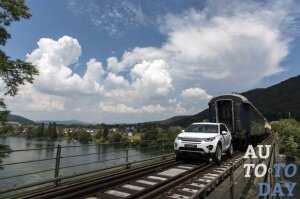 Land Rover Discovery Sport подвластно все, даже вагон поезда!